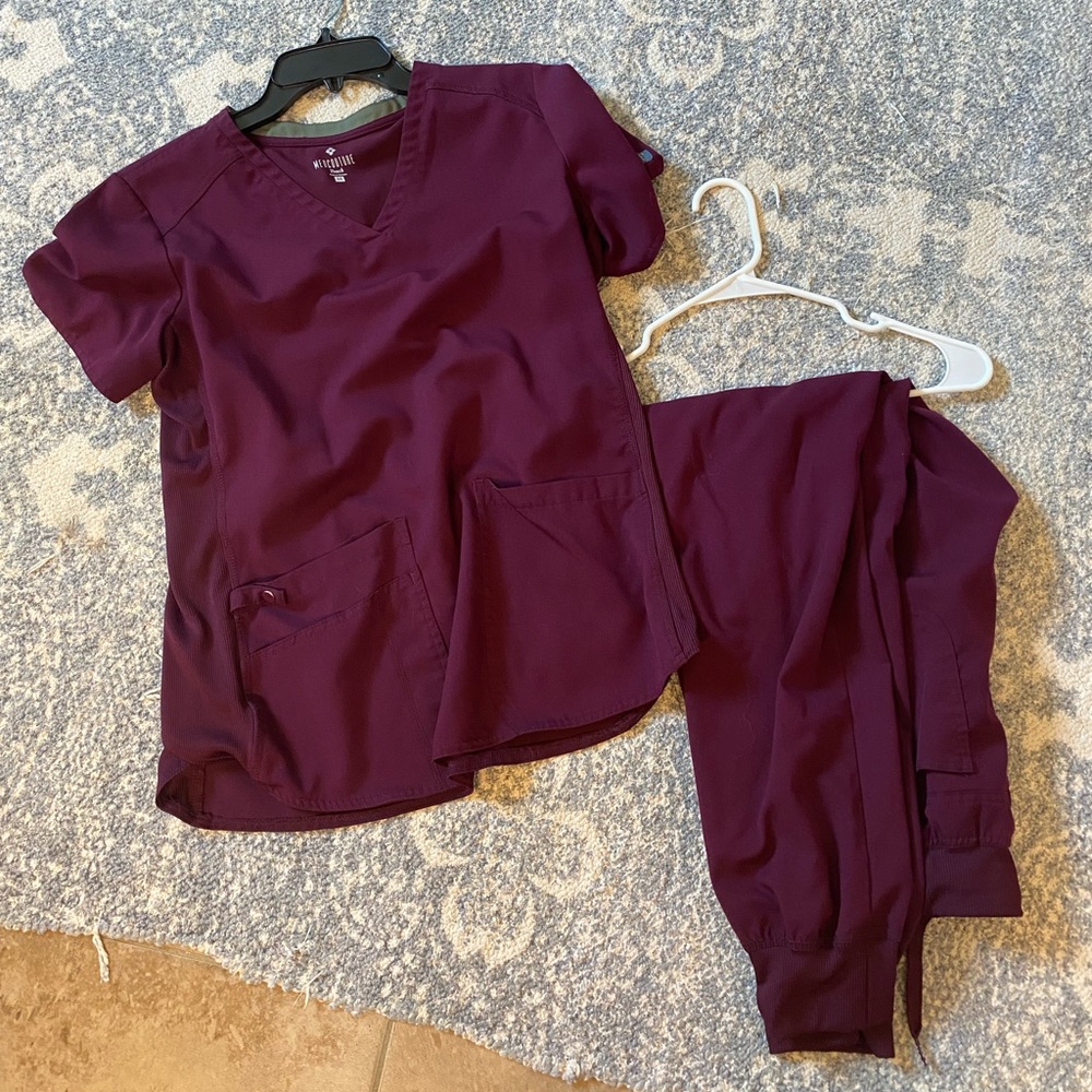 Med Couture Scrub Set